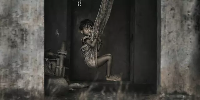एक औसत भारतीय के जीवन कैसे वर्णन करें?